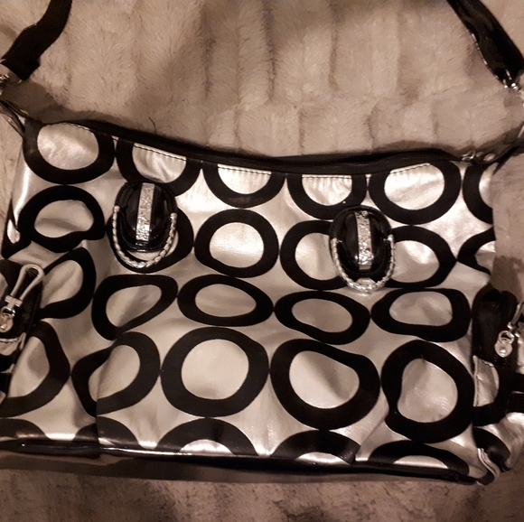 Silver Purse with Black Velvet Pattern - Picture 3 of 4